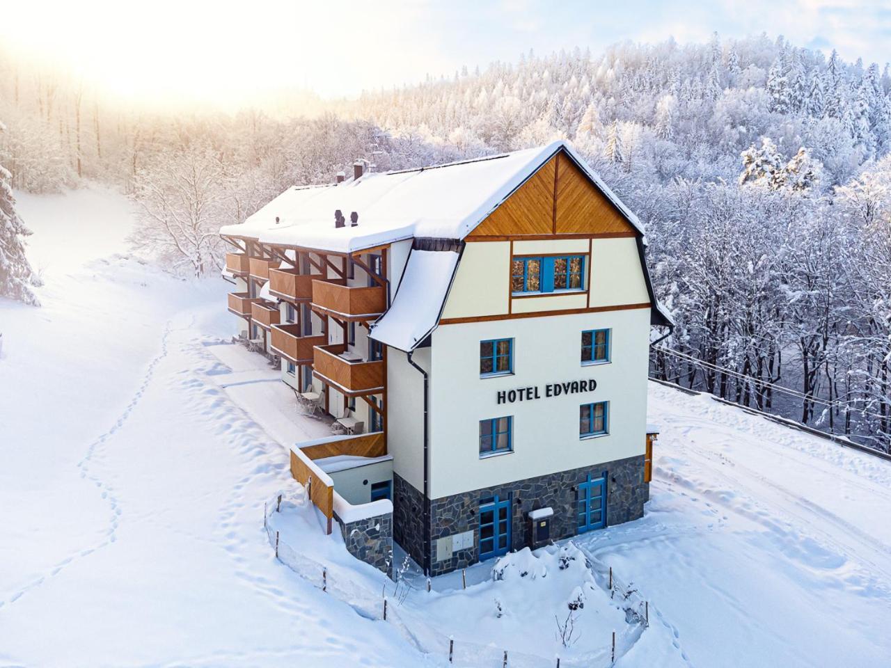 Hotel Edvard Frenštát pod Radhoštěm 外观 照片
